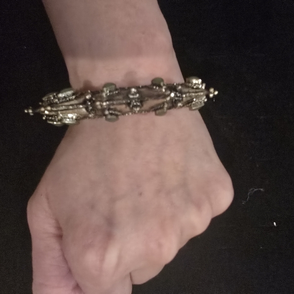 Fashion Bracelets - Picture 2 of 6